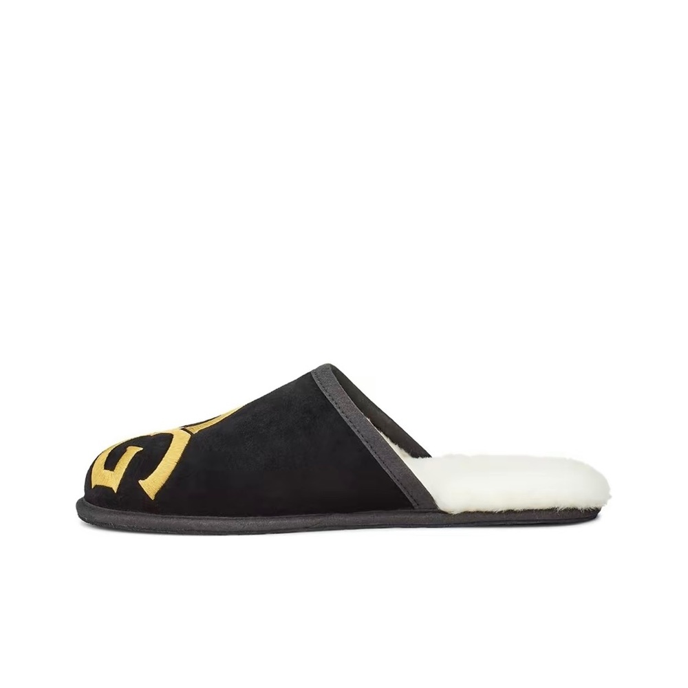 UGG Scuff Logo Men’s Slippers